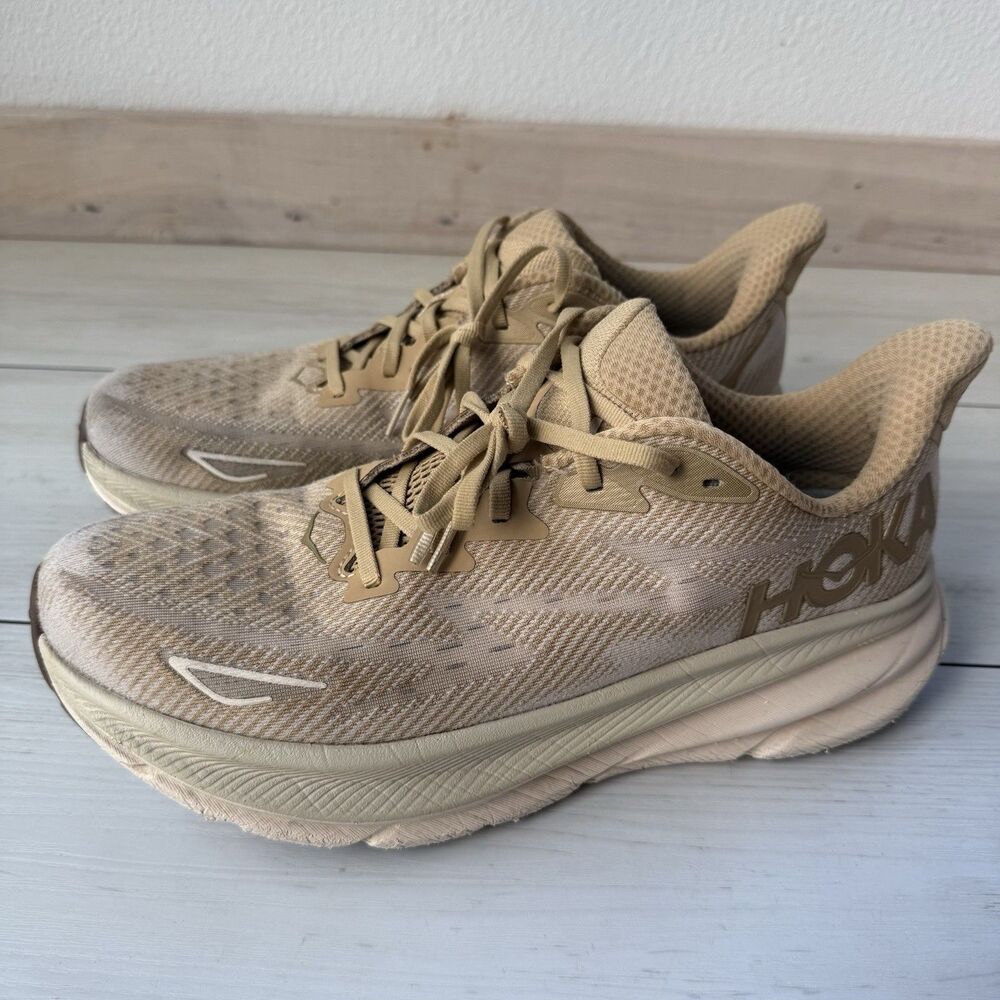 Hoka One One Clifton 9 Running Shoes Mens 11D Wheat Shifting Sand